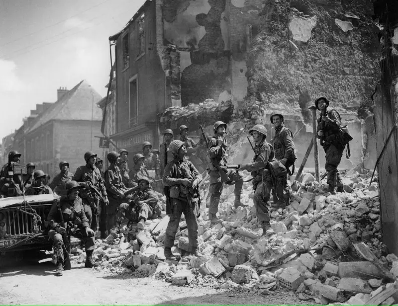 Paratroopers of the 101st Airborne