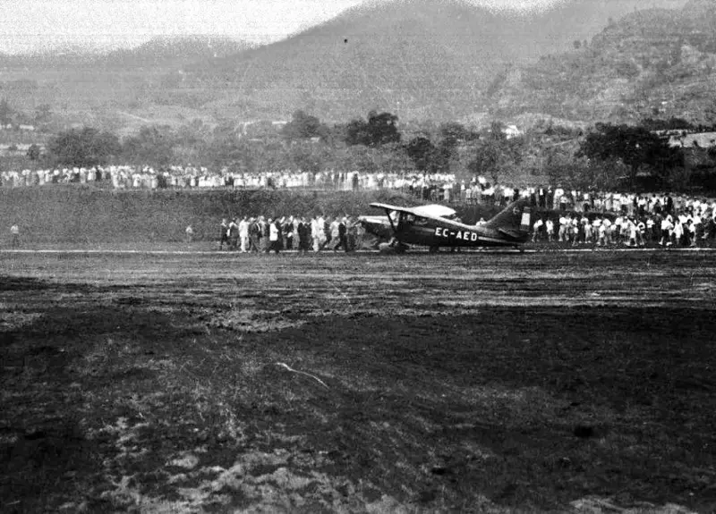 Primer aterrizaje en el aeropuerto de Buenavista