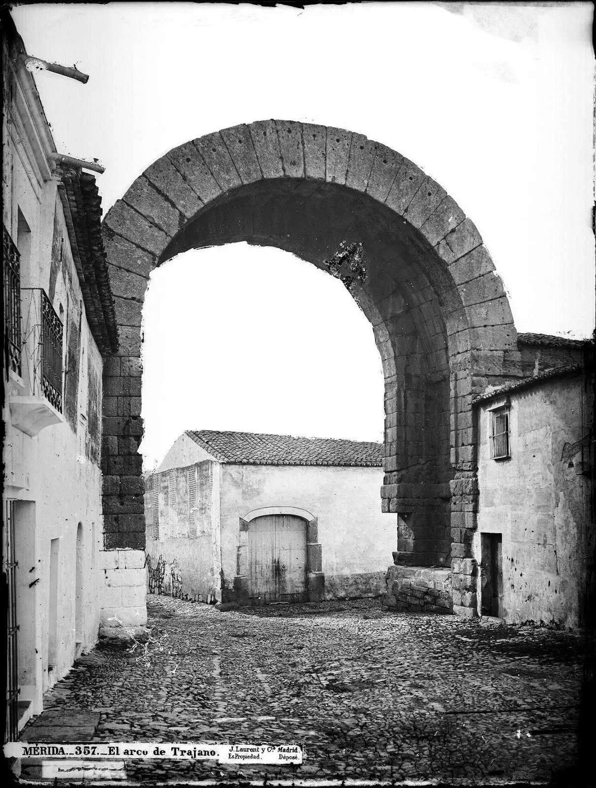 Arco de Trajano. Arco de Trajano.