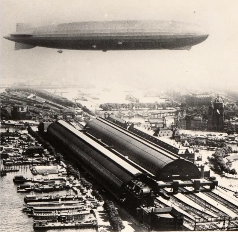 A zeppelin over Centraal Station
