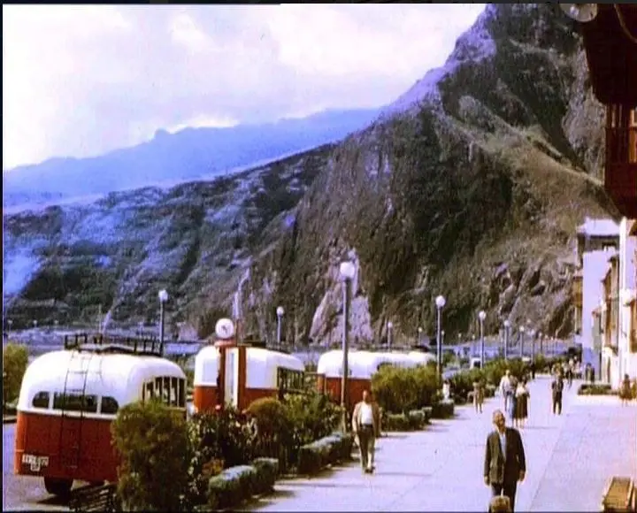 Parada de guaguas - María Santos Pérez