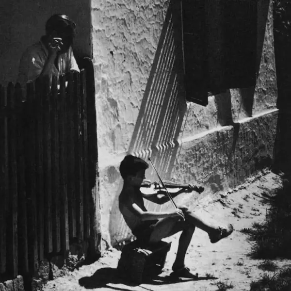 A boy playing violin