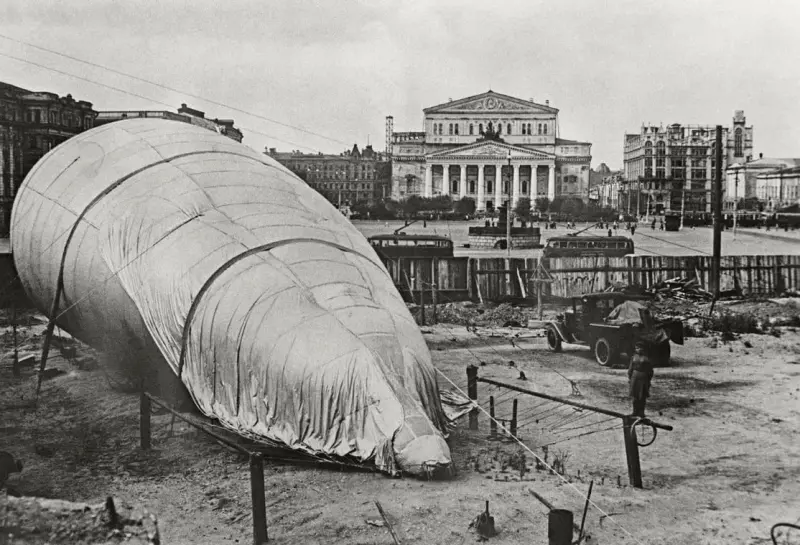 Balloon at the Bolshoi Theater