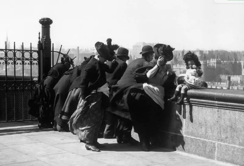 A group of sightseers