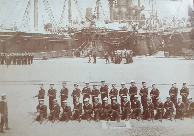 British Royal Navy sailors 