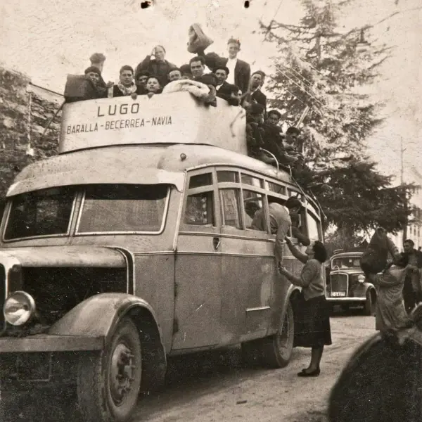 Coche de línea Lugo-Becerreá, años 50-60