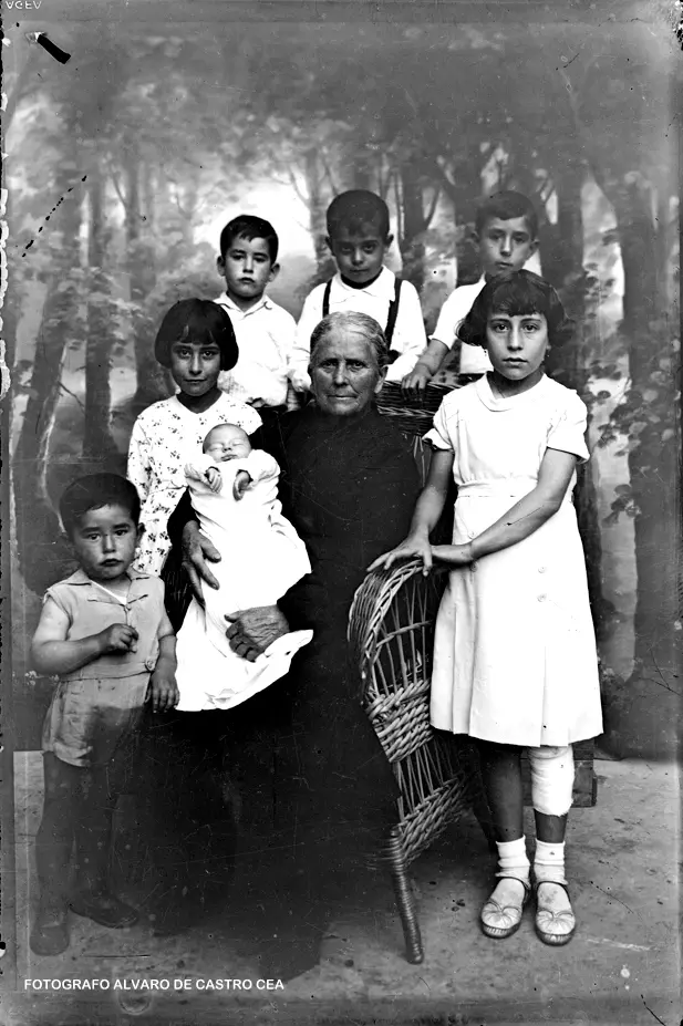 Abuela con sus nietos