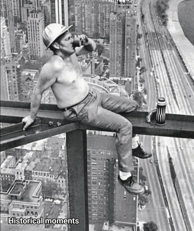 Coffee break on the job 