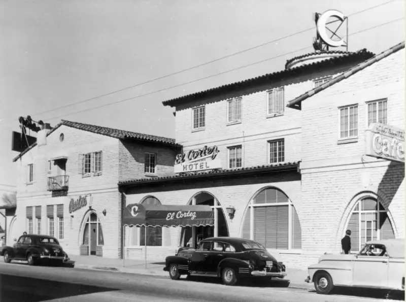 EL CORTEZ
