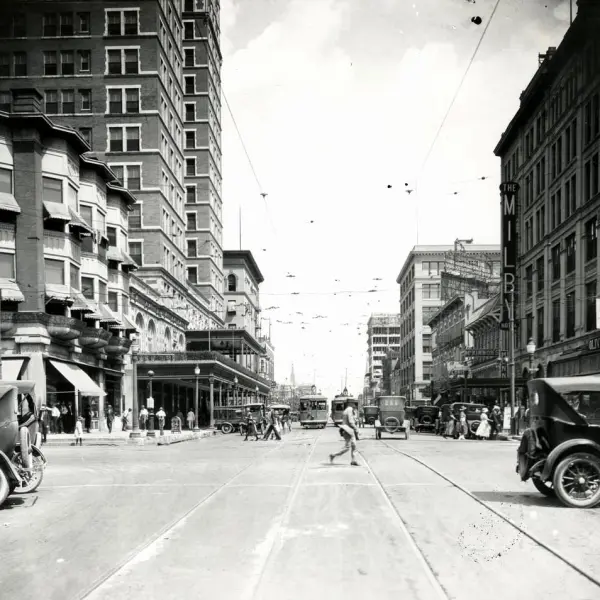 900 Block of Texas Avenue