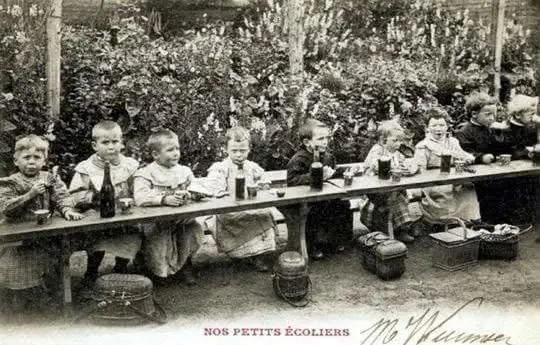 France bans alcohol in school canteens for minors