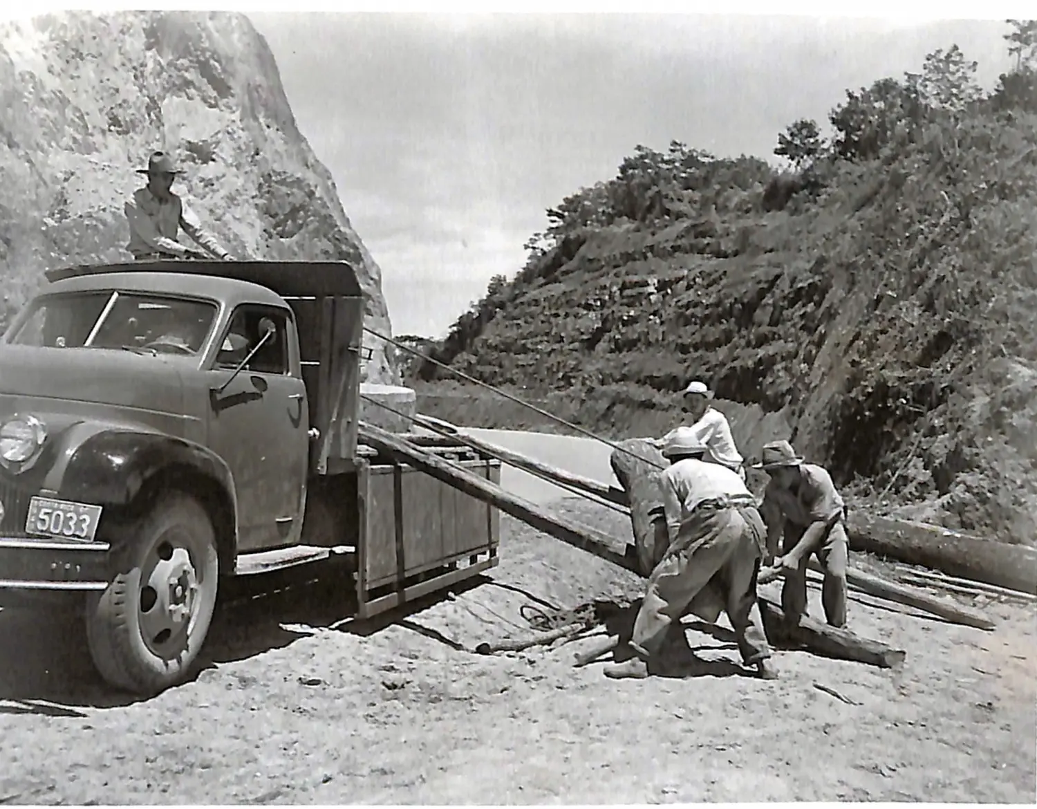 Construcción de la carretera interamericana.  Construcción de la carretera interamericana.