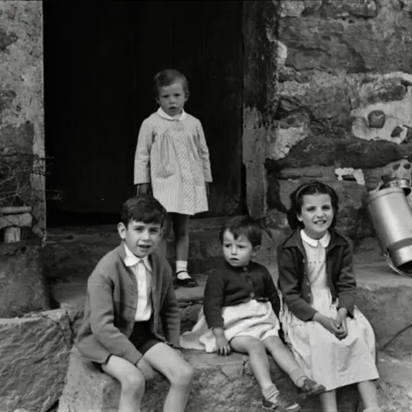 Niños en Casa Canova.