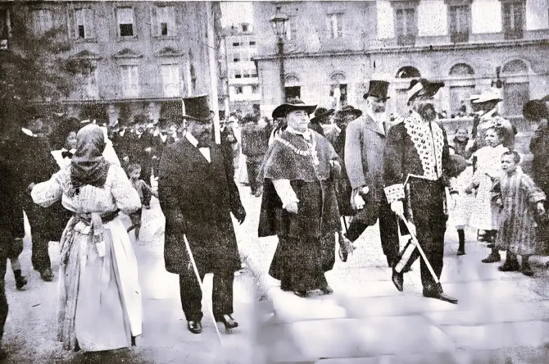 Alcalde da cidade, o Arcebispo, o Reitor da universidade