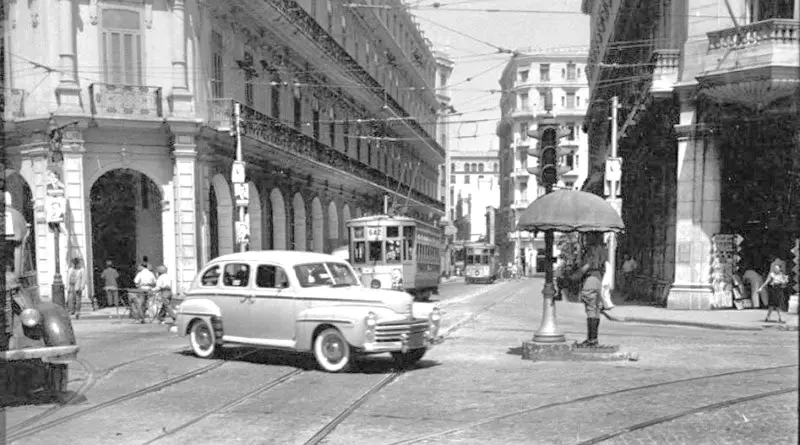 Esquina de Neptuno y Zulueta