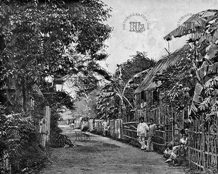 Calle del pueblo de Paco