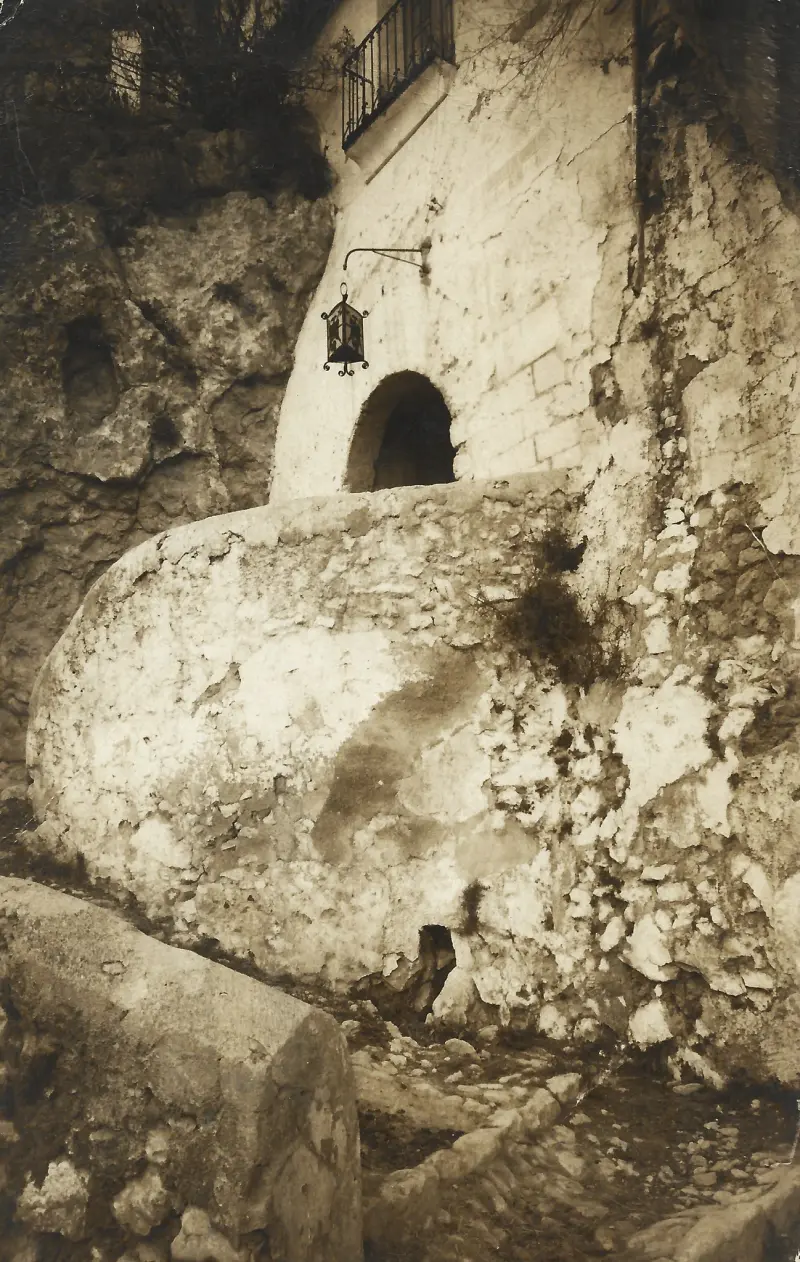 Subida y entrada al Castillo. 