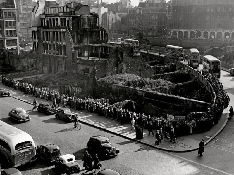 Bus queue after a train accident
