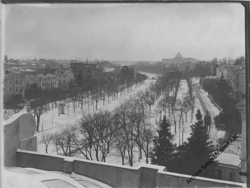 NEVADA EN EL PASEO DE LA CASTELLANA