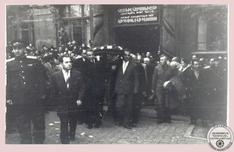 Funeral of Avetik Isahakyan