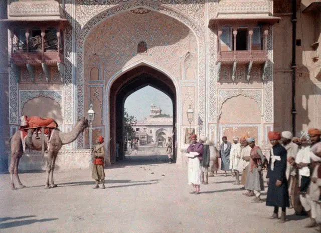An entrance to the Maharaja's Palace 