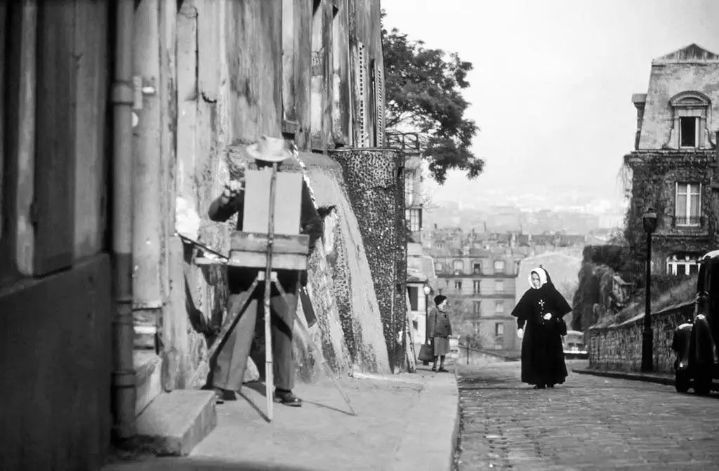 Monja en Montmartre.