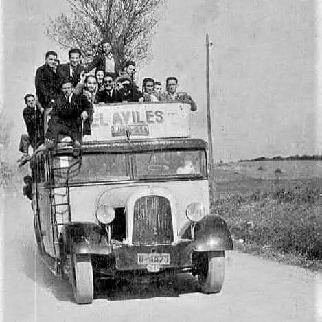 LINEA DE AUTOBÚS  "AVILÉS - LUANCO"