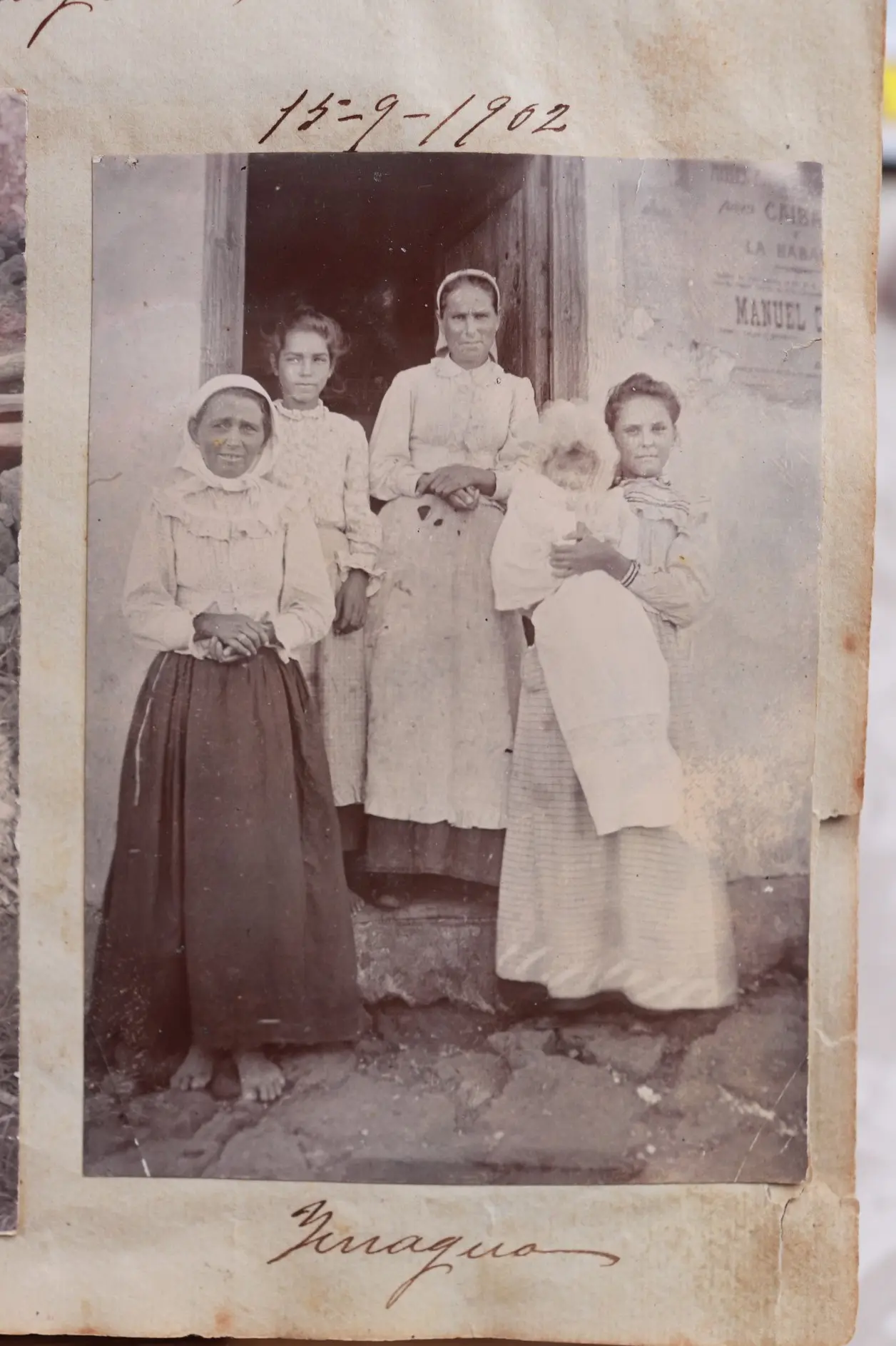 Grupo de mujeres en Tenagua