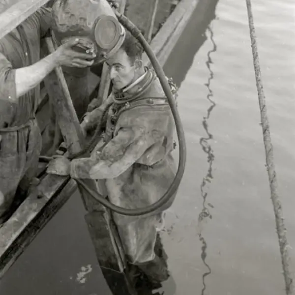  Buzo en la bahía de la Concha.