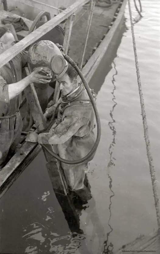  Buzo en la bahía de la Concha.