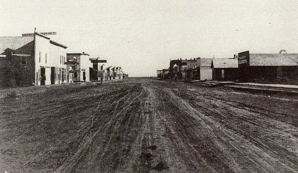 MAIN ST