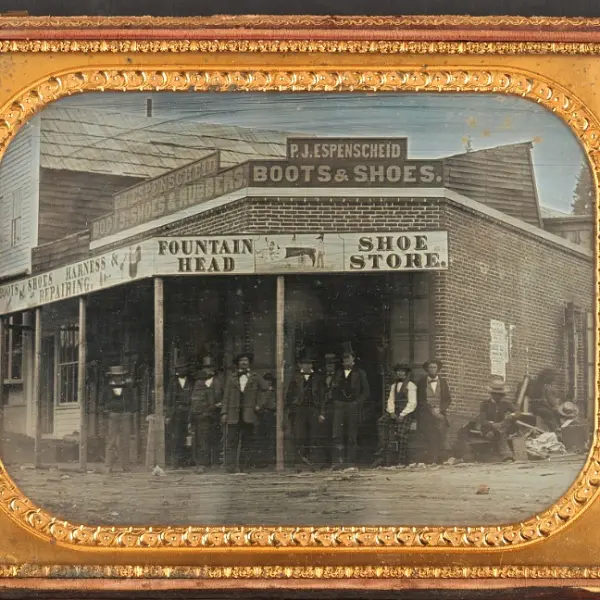 Whole plate outdoor daguerreotype,