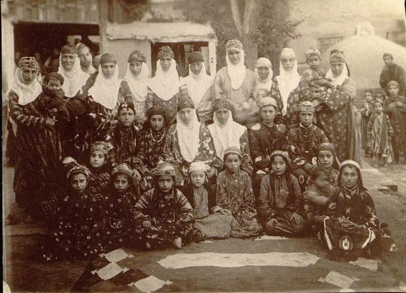 Jewish Women in Bukhara