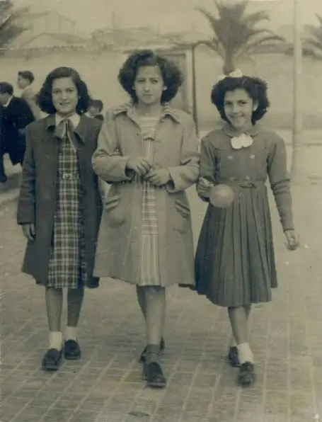 Niñas el día de Navidad