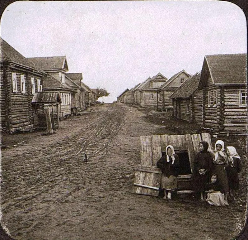 The village of Volgoverkhovye at the origins of the Volga