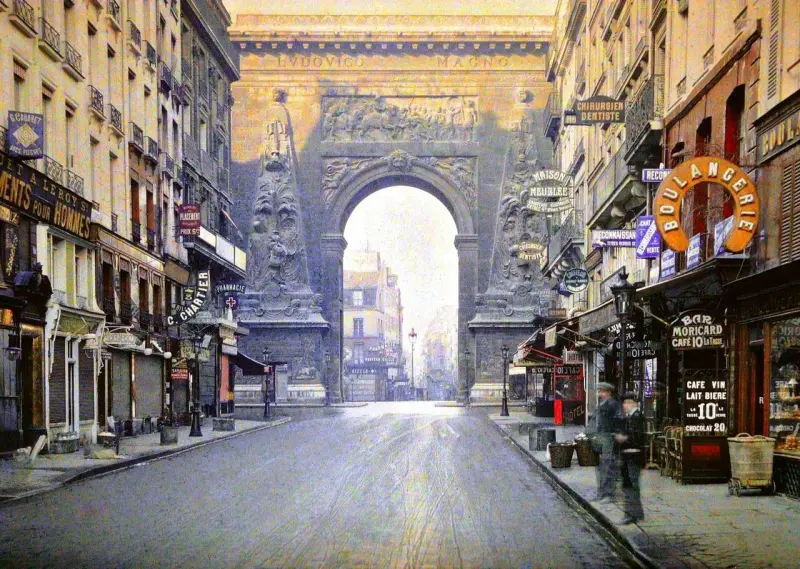 Saint-Denis Gate in France (1914)