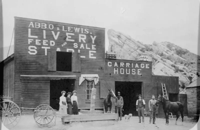 Abbo and Lewis Livery