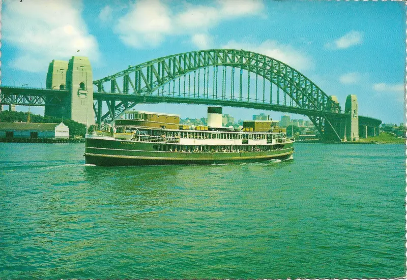 Ferry 'Baragoola' leaves Circular Quay