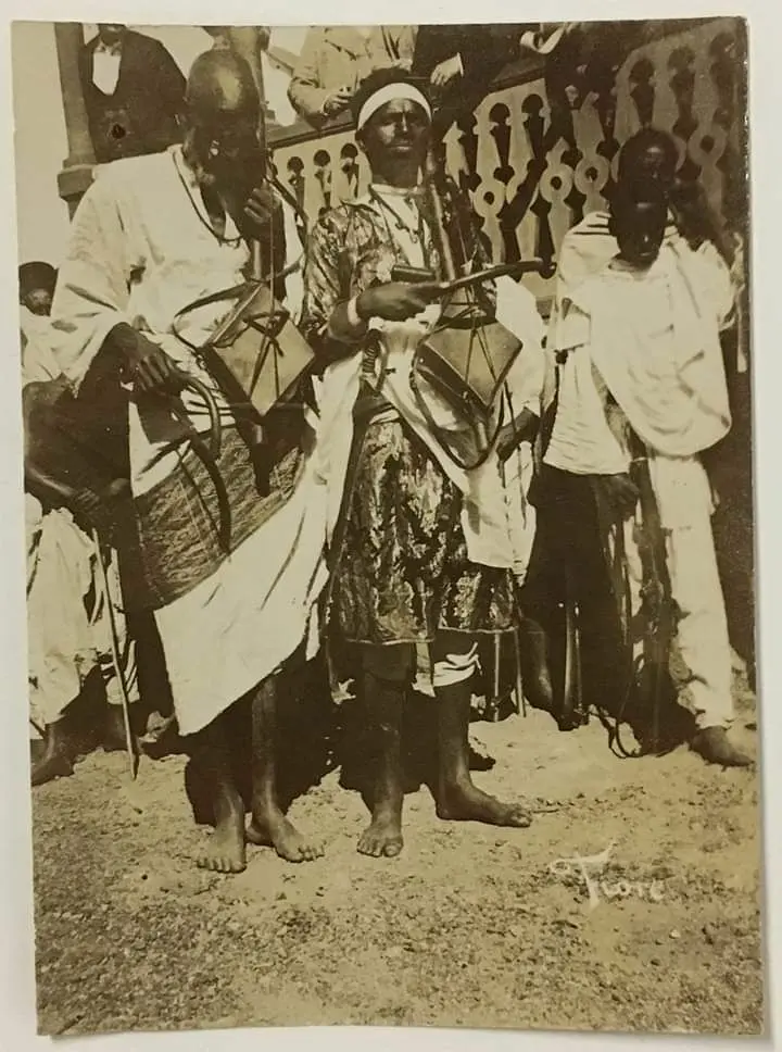 Musicians Playing Machinx