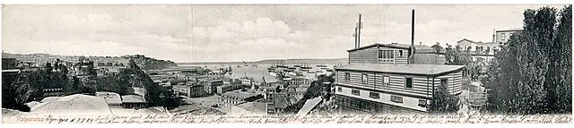Panorámica de Valparaíso — cerros, puerto y ciudad en expansión