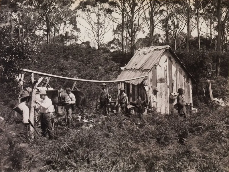 Bertie's Hut, Field Naturalists ' Club Expedition to King Island