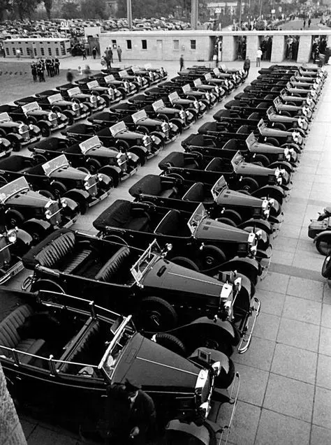 The Mercedes-Benz limousines 