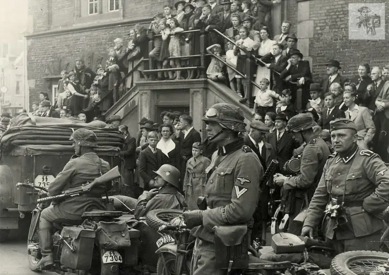 Electricians from the Der Fuhrer Standard as Part of the SS Reserve Division