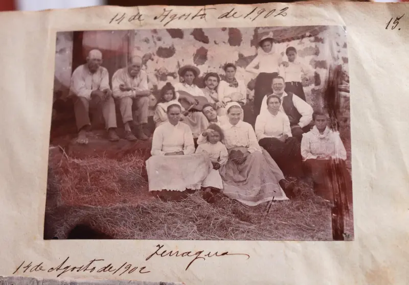 Grupo de personas en Tenagua