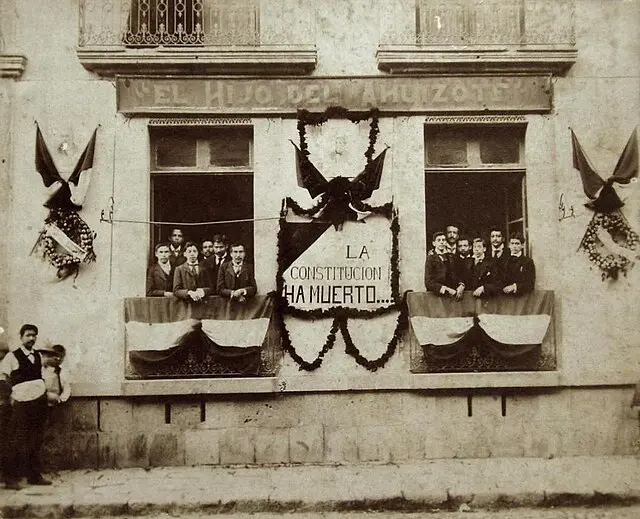 “La Constitución ha muerto”