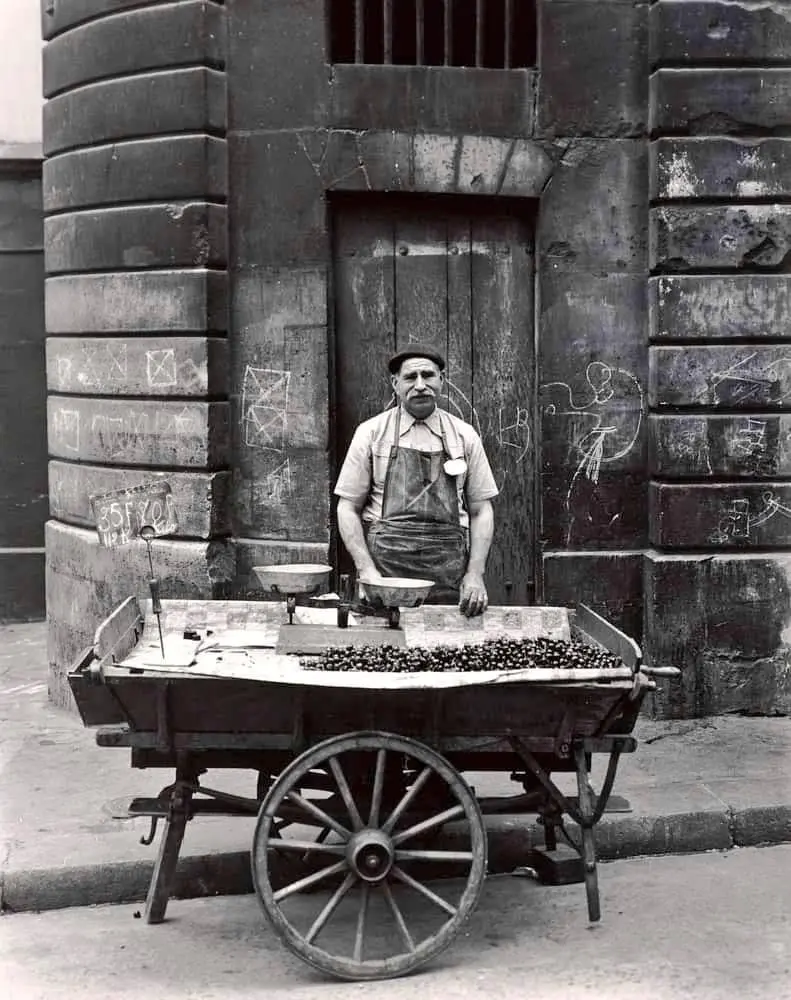 Vendedor de cerezas.