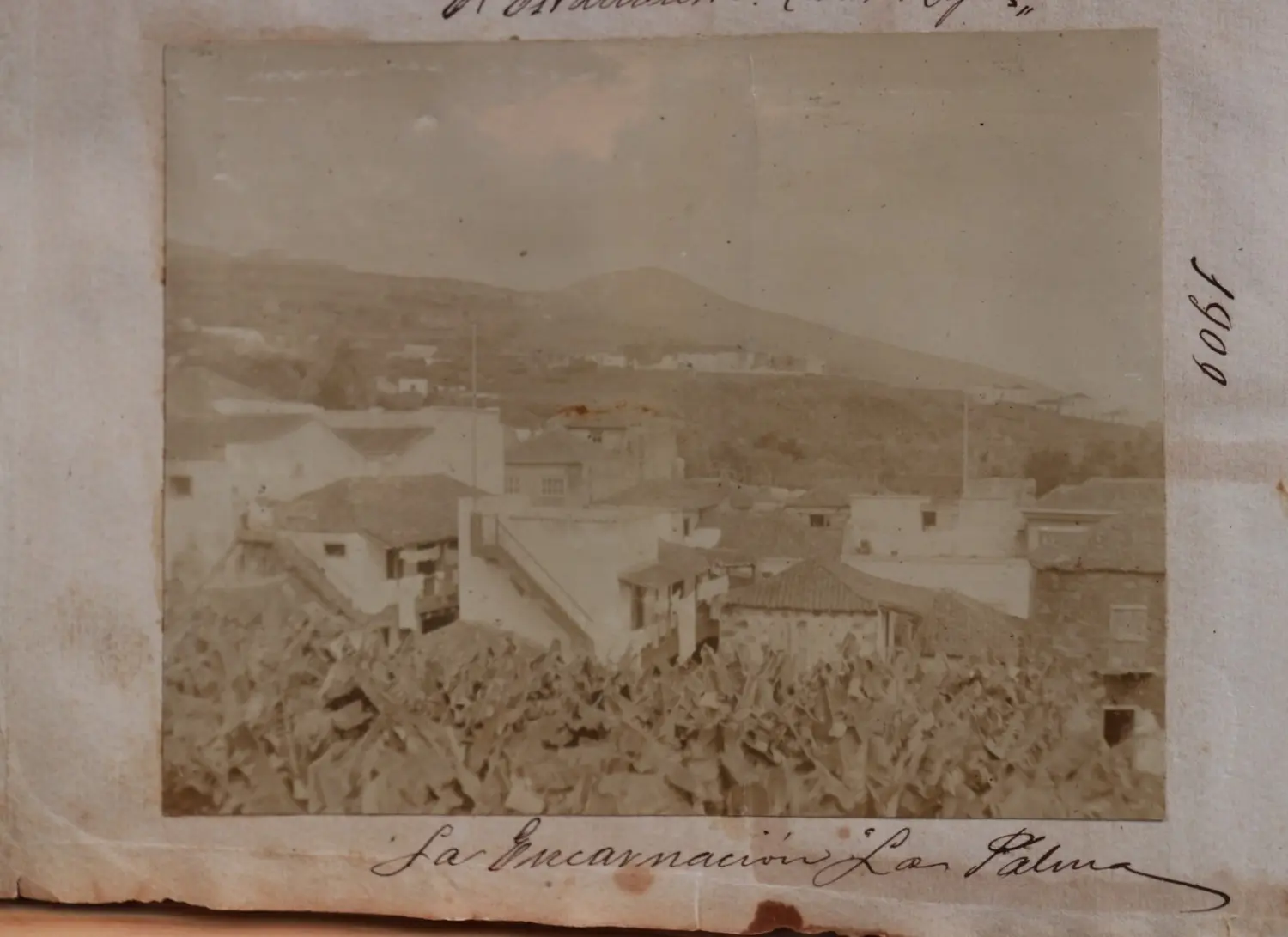 La Encarnación al fondo - Panorámica