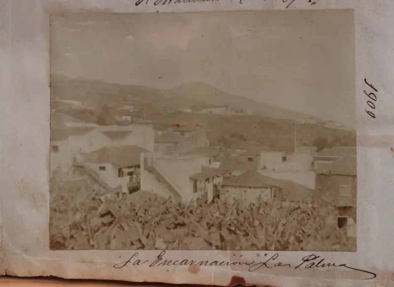 La Encarnación al fondo - Panorámica