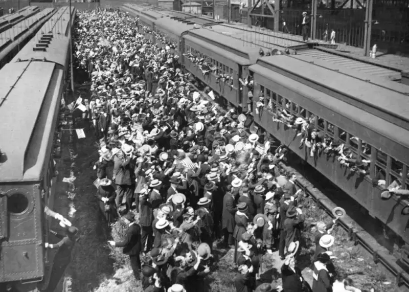 Brooklyn's drafted men leaving Long Island