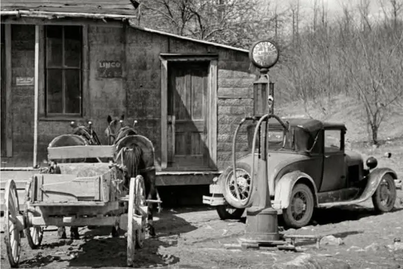General merchandise & Gas Station